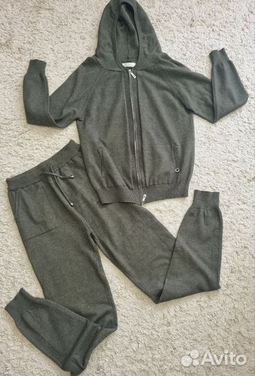 Шерстяной костюм как новый и др вещи