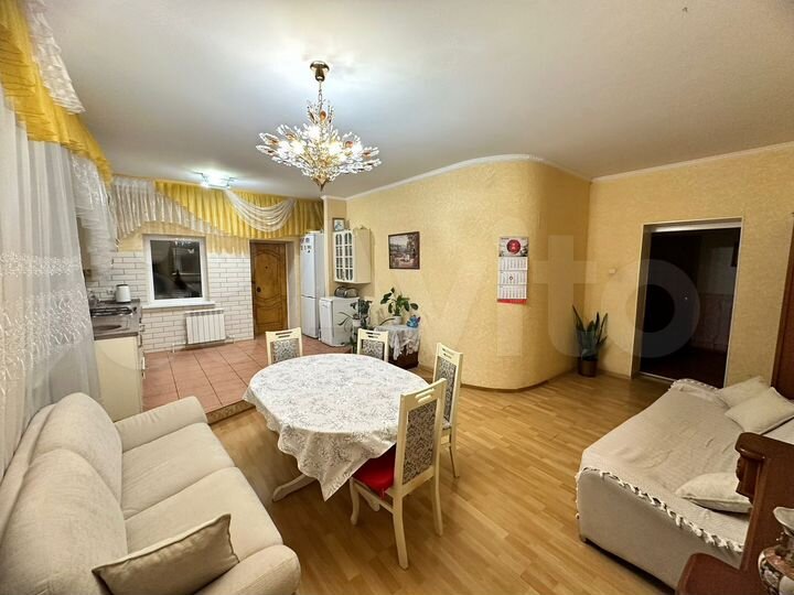 Дом 268 м² на участке 15 сот.