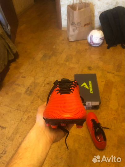 Футбольные бутсы 42 размер бу