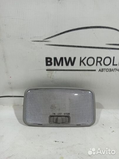 Плафон освещения салона задний Toyota Rav 4 Toyota