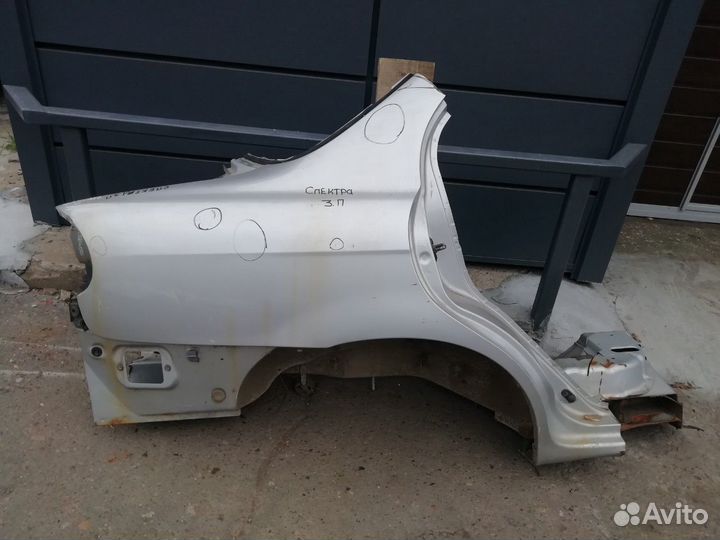 Kia Spectra 01-11 г Крыло заднее