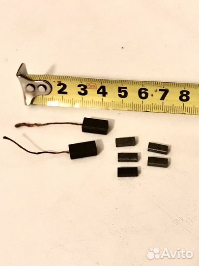 Щетки графитовые