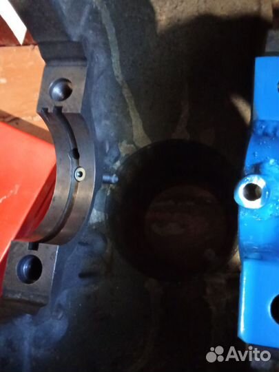 Кондуктор для сверления отверстий под масло форсы