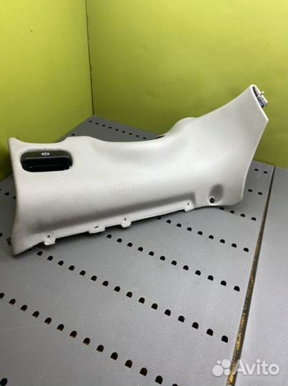 Накладка под рулем Mercedes-Benz C-Class W203