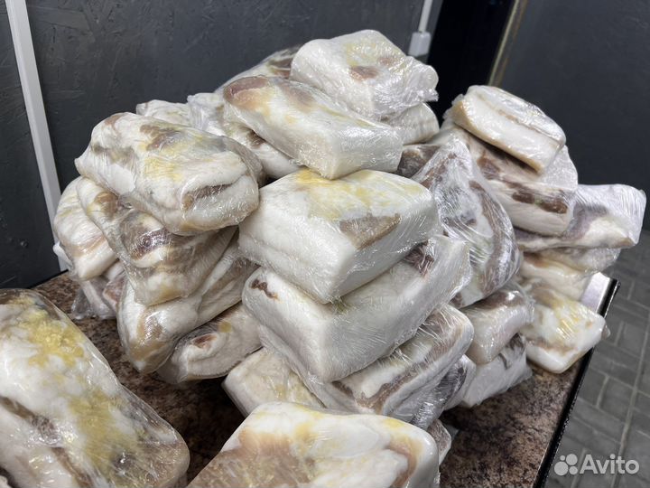 Сало домашнее соленое с чесноком