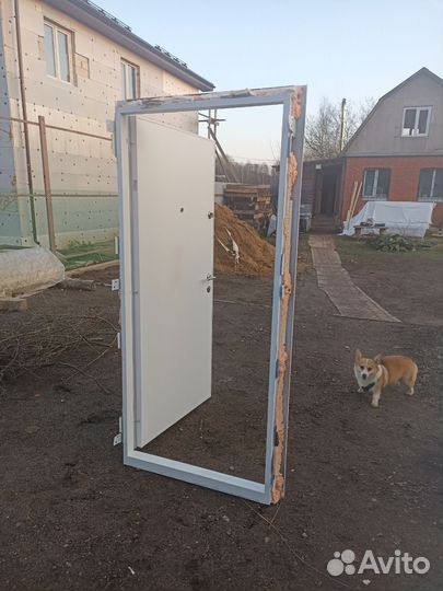 Двери входные бу