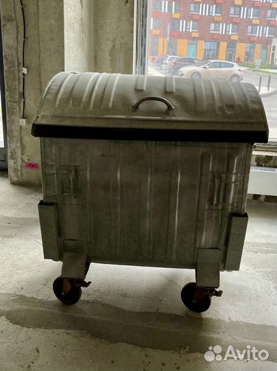 Мусорный контейнер