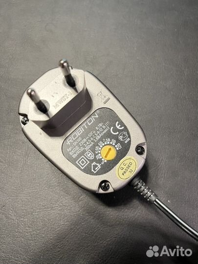 Блок питания robiton