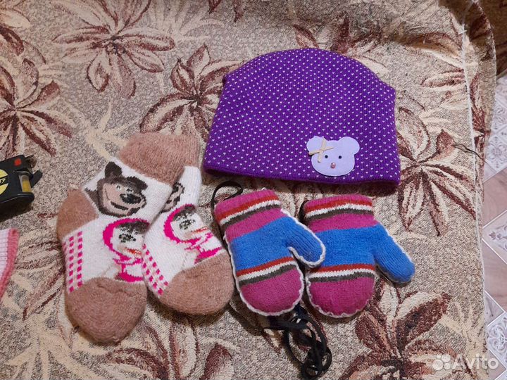 Шапка + варежки и носки в подарок