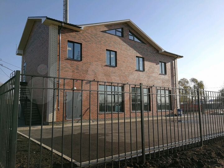 Торговая площадь, 65 м²