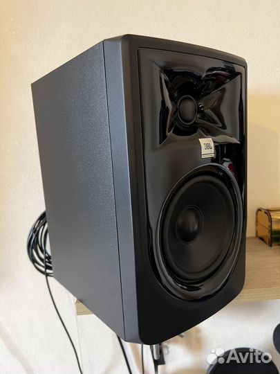 Студийные мониторы jbl 305 mk2 пара