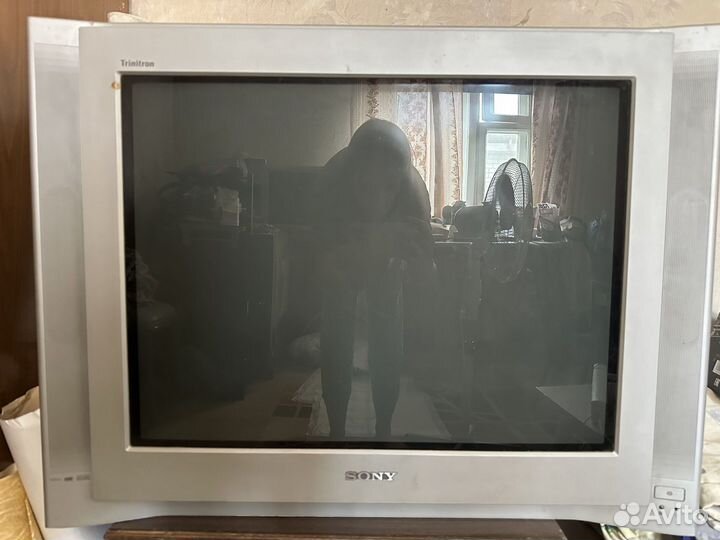 Телевизор sony рабочий/на запчасти