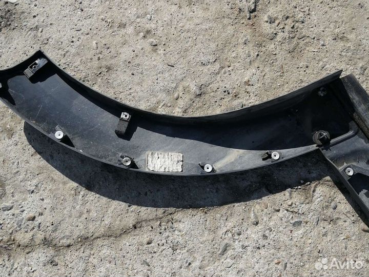 Молдинг двери discovery 3