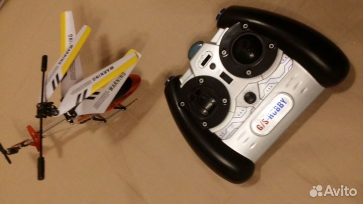 Радиоуправляемый вертолет