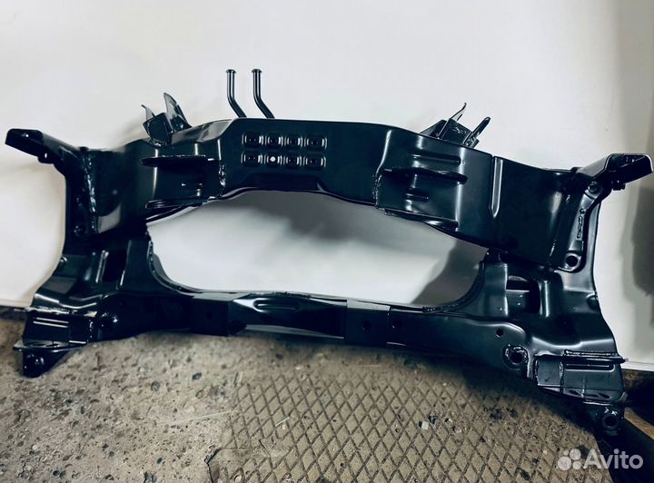 Подрамник задний Mitsubishi Outlander 1