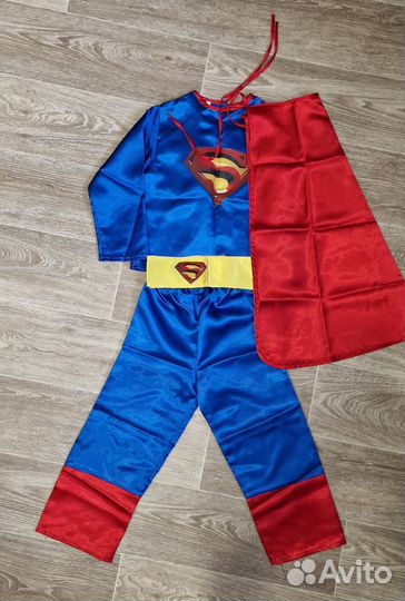Костюм супермена