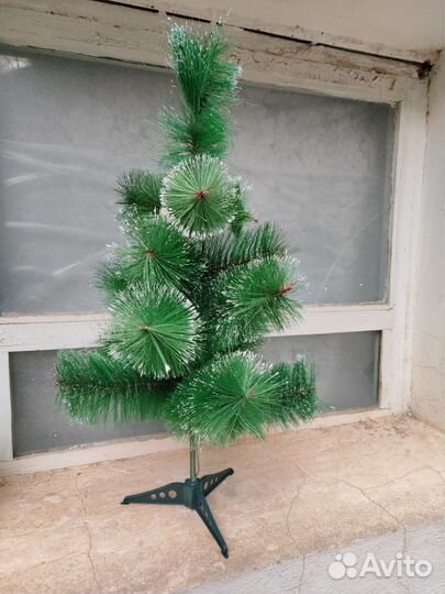 Настольная новогодняя ёлочка. Полимерная