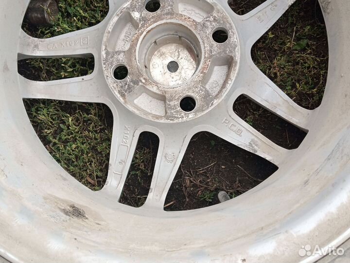 R13 Nokian Tyres Hakkapeliitta 8 175/70, PCD 4x100 DIA 55