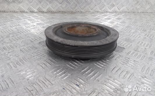 Шкив коленвала демпферный дизельный audi Q7 (2AD01