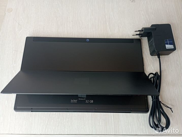 Планшет Microsoft Surface 32Gb