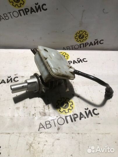 Главный тормозной цилиндр Peugeot 308 EP6 2008