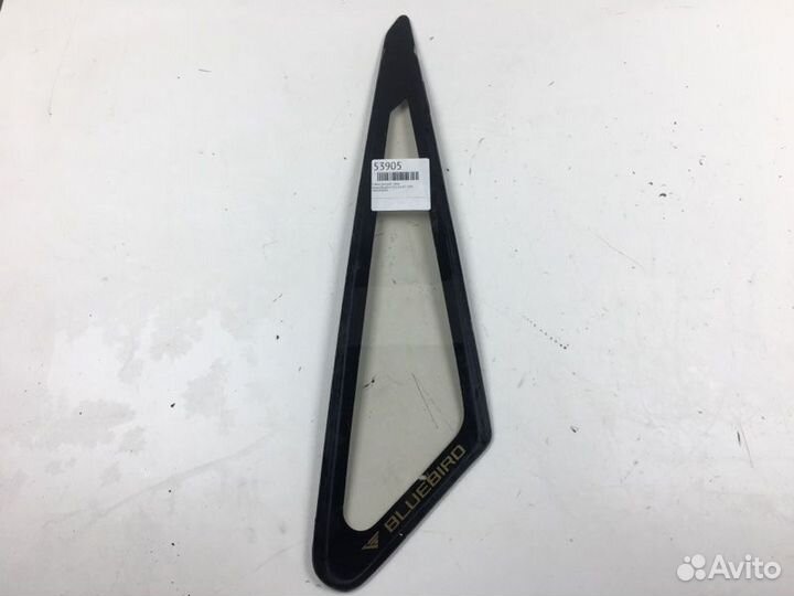 Стекло боковое правое Nissan Bluebird U11 CA18T