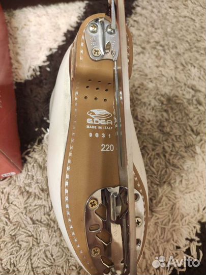 Фигурные коньки edea chorus 220