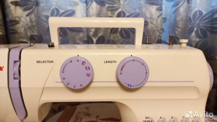 Швейная машина Janome Family SilverLine 3012