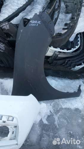 Крыло переднее правое Renault Logan 2