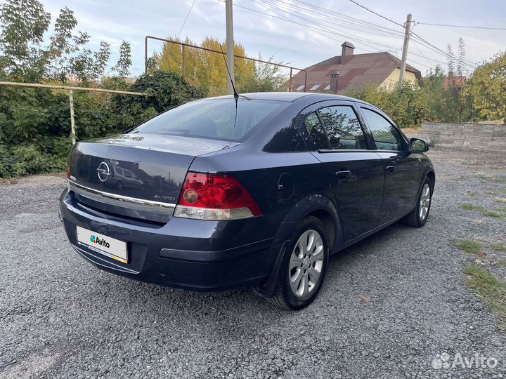Opel Astra 1.8 AT, 2010, 90 000 км