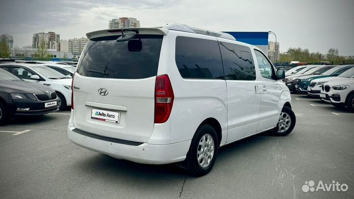 Hyundai Grand Starex 2.5 AT, 2009, 349 900 км