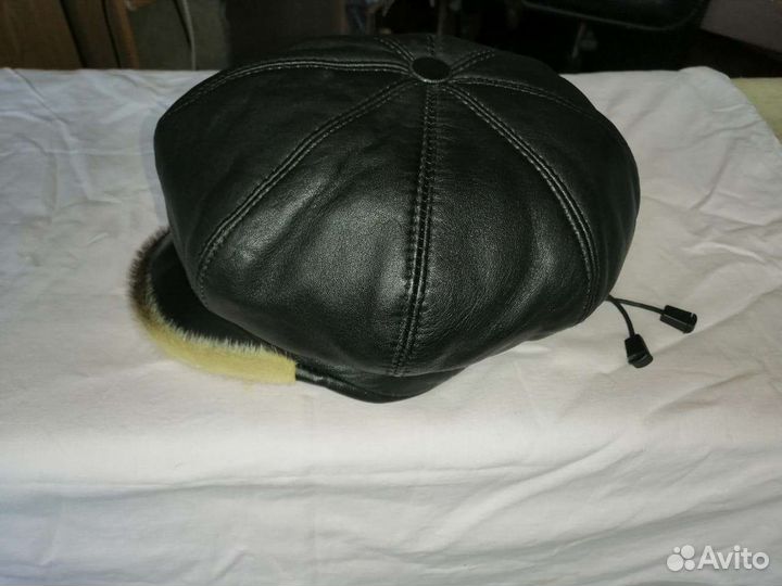 Кепка кожаная женская демисезонная