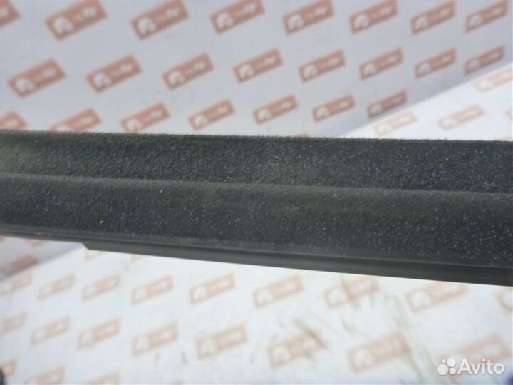 Уплотнитель стекла двери бархотка задний правый