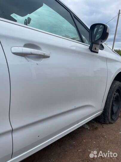 Передняя Правая дверь Citroen C4