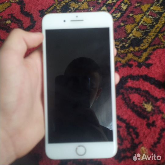 iPhone 8 Plus, 64 ГБ