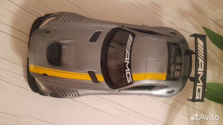 Машина на пульте управления