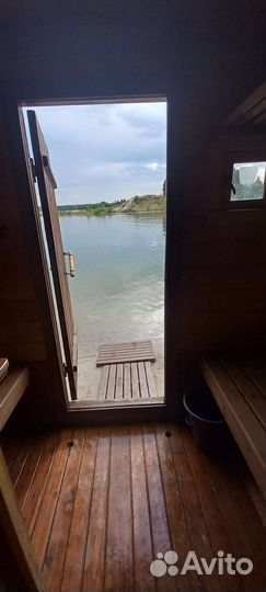 Баня на озере