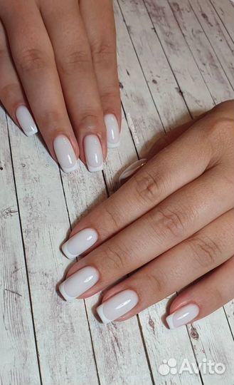 Комбинированный маникюр с покрытием гель-лак Френч