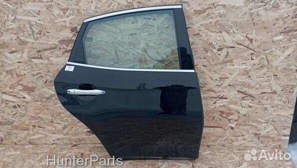 Дверь задняя правая Infiniti Q70