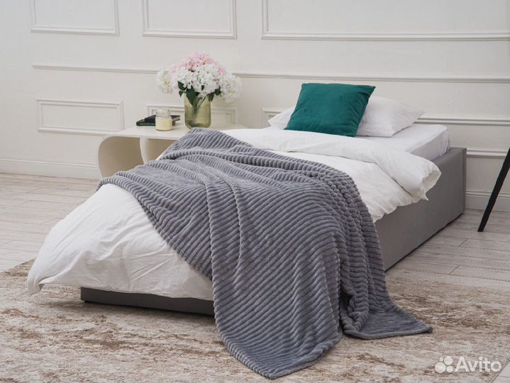 Кровать с матрасом, цена за полный комплект. Без предоплаты