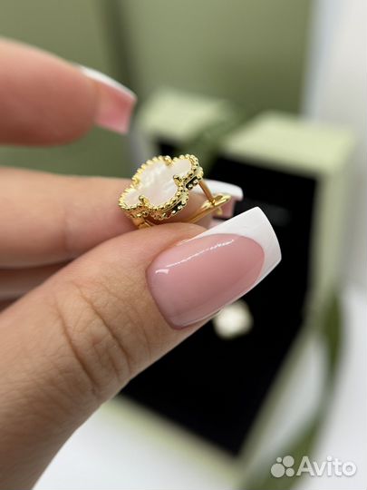 Шикарные серьги Van cleef перламутр