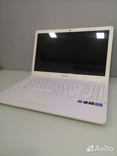 Ноутбук samsung np370r5e