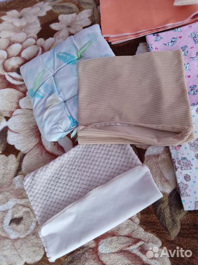 Пеленки,клеёнка,подушка,наволочки