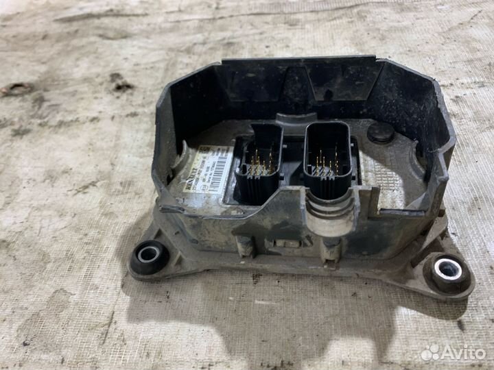 Блок управления светом Renault T-Series