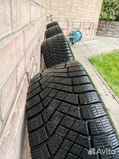 Колеса в сборе 215/55/R17 Lexus/Toyota