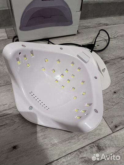 Лампа для ногтей