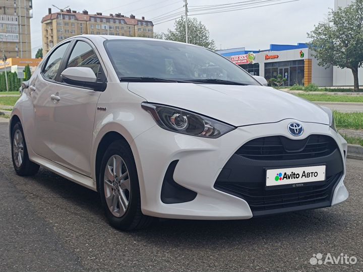 Toyota Yaris 1.5 CVT, 2020, 33 200 км