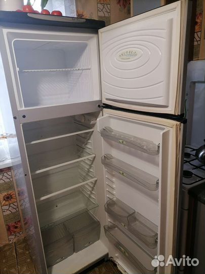 Продам бу холодильник