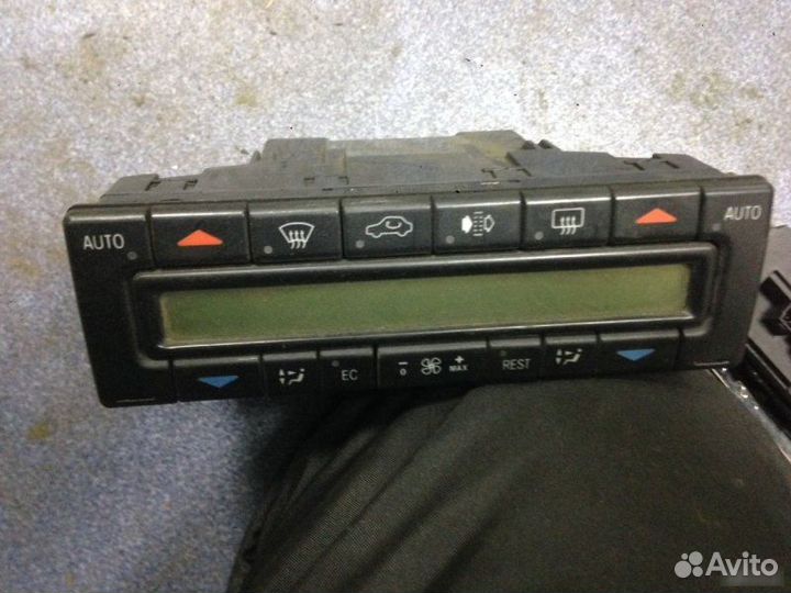 Блок управления климат-контролем Mercedes-Benz