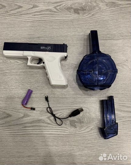 Водяной пистолет Glock